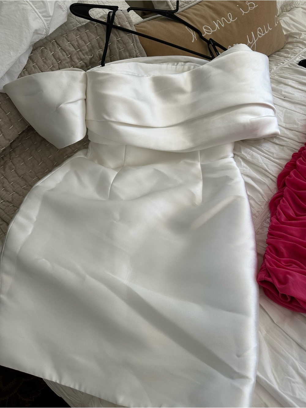 Girls' Off-Shoulder White Satin Party Dress